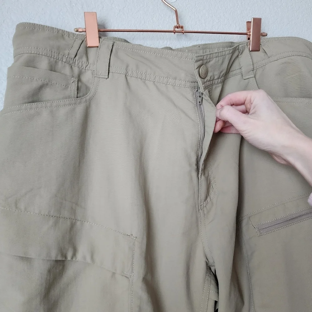 THE NORTH FACE Zip off Athletic active hiking‎ pants in tan size XL